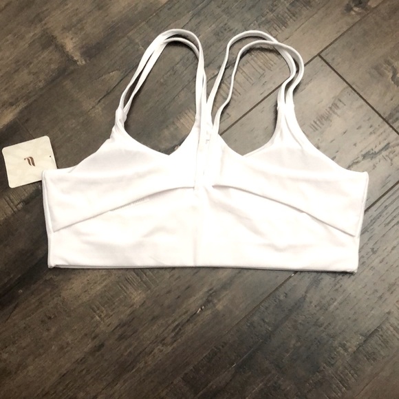 Fabletics principal low impact bra. NEW WITH TAGS - Picture 2 of 3